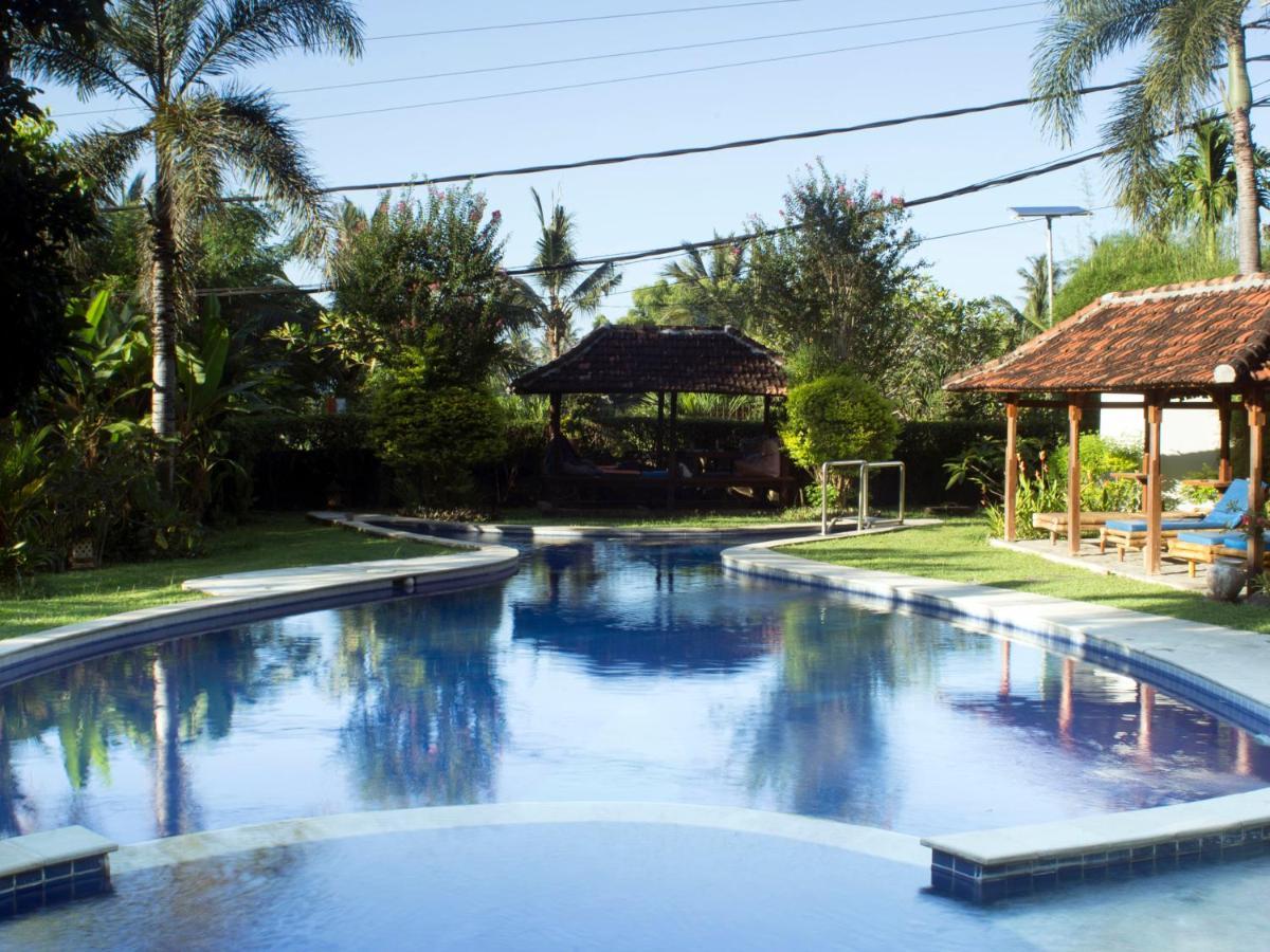 Sunset Villa Senggigi Exterior foto
